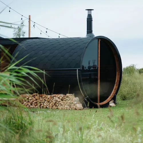 Sudová sauna z thermowood – HALO COMFY BLACK EDITION