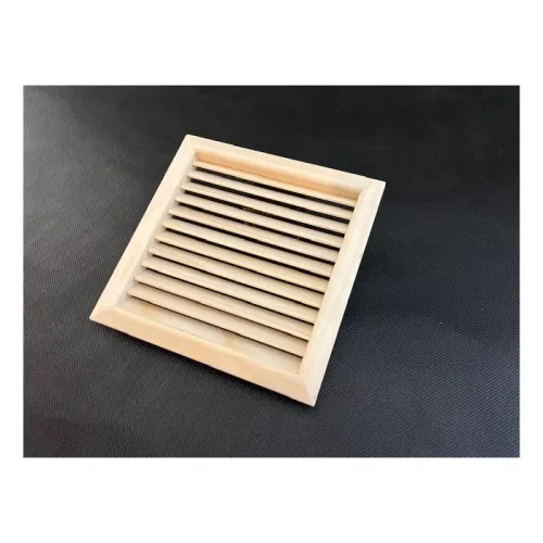 elegantní čtvercová ventilační mřížka ze smrku